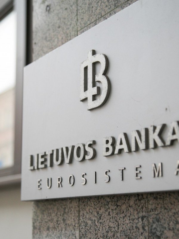 Ar Seimas tampa Lietuvos banko filialu?